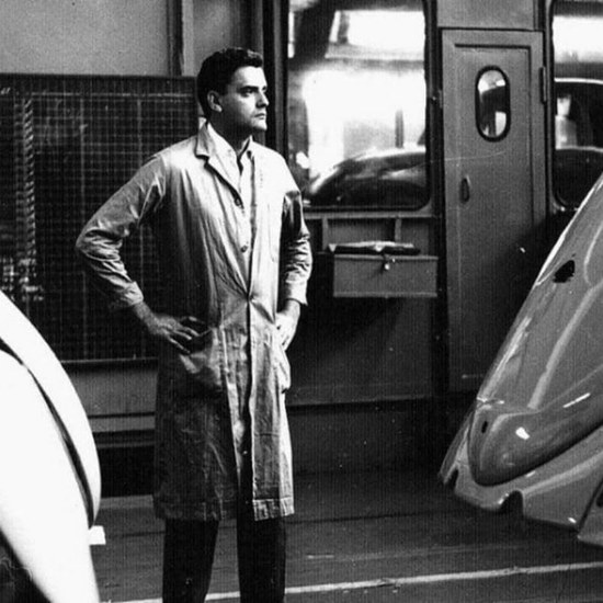 Exibição do "São Paulo, Sociedade Anônima" 