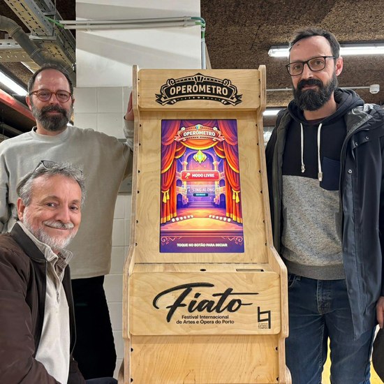 Um arcade para cantar ópera? É o Operómetro no TEDxPorto